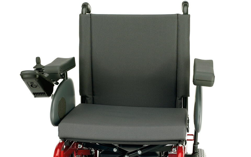 Easy to adjust seat, backrest and armrests